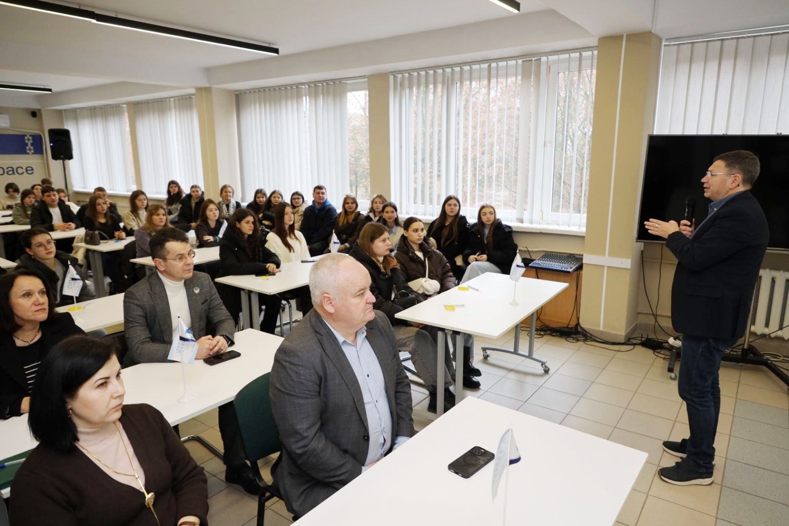 Зустріч учнів з адміністрацією